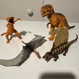 Vintage Safari Carnegie Dinosaur Figure Lot Of 4 Hard Rubber Figures Rare